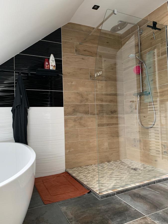 Appartement 3 Chambres Centre Ville Et 100M De La Mer 孔卡尔诺 外观 照片